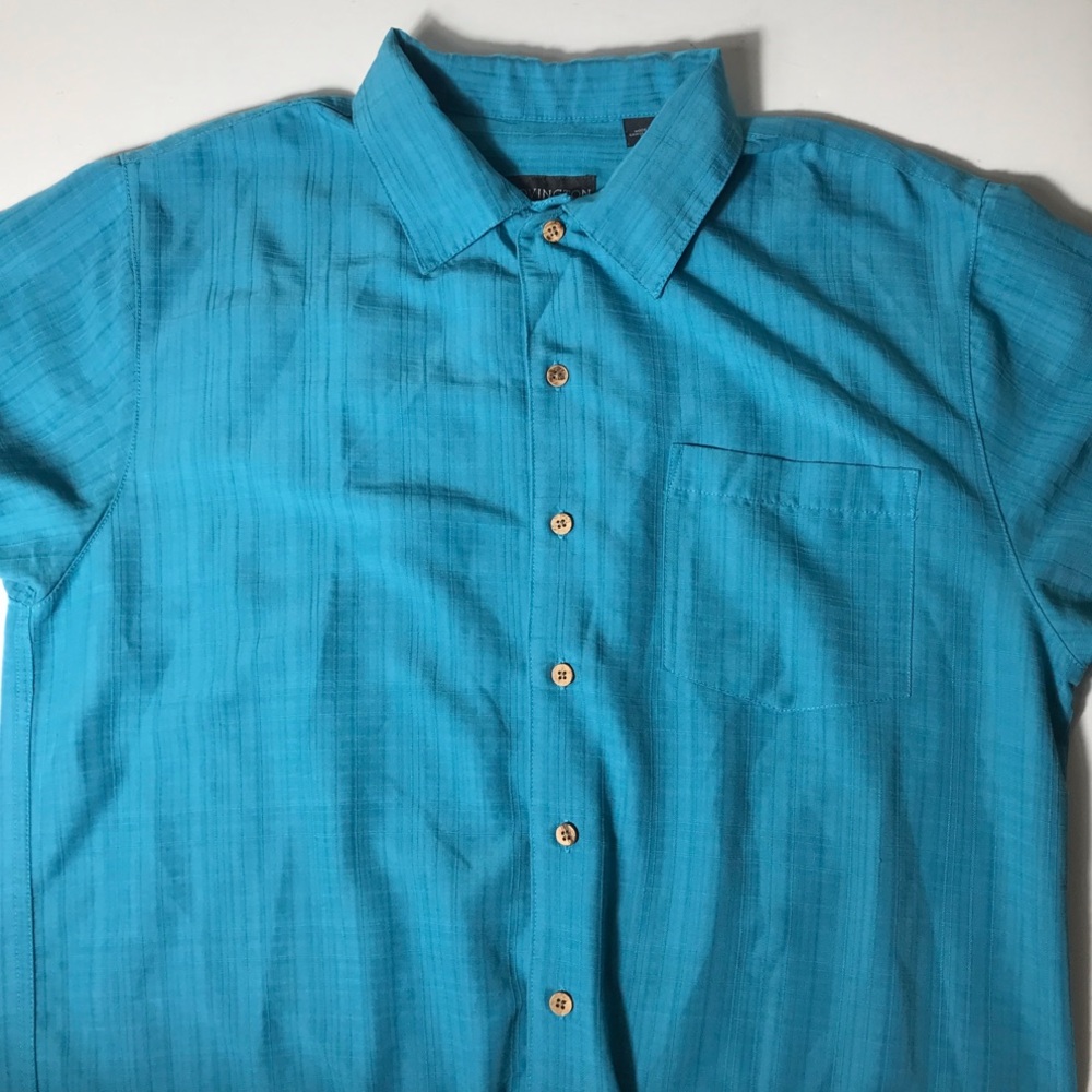 Covington Men's Short-Sleeve Button-Down Shirt in Turquoise Blue